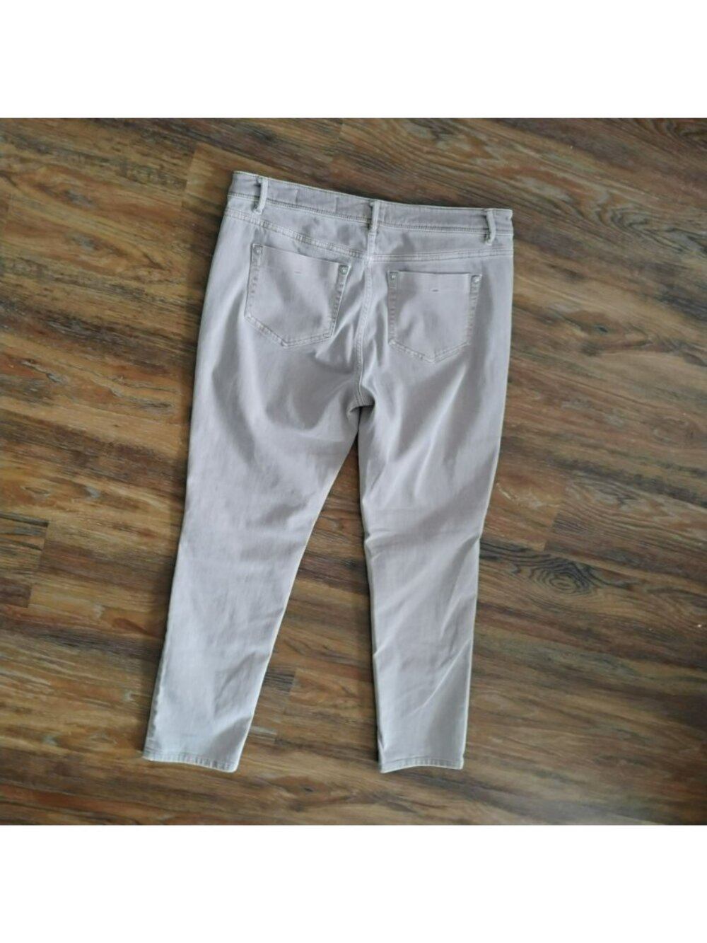 J.Jill Slim Ankle Authentic Fit Denim Pants Size 10 Beige Stretch Jeans - Picture 3 of 6